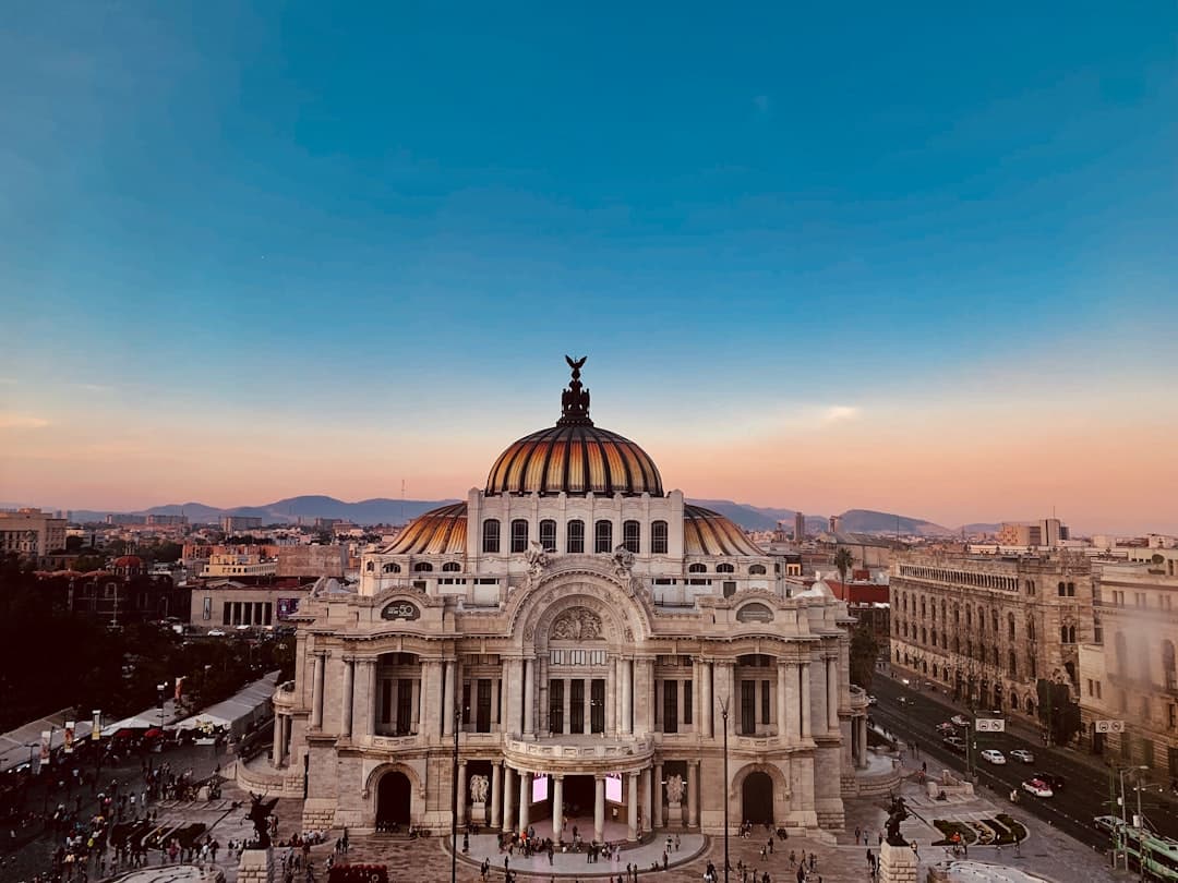 El salario mínimo en México ya llegó a 315 pesos diarios; el gobierno prepara un nuevo aumento para 2027 (imagen adicional)