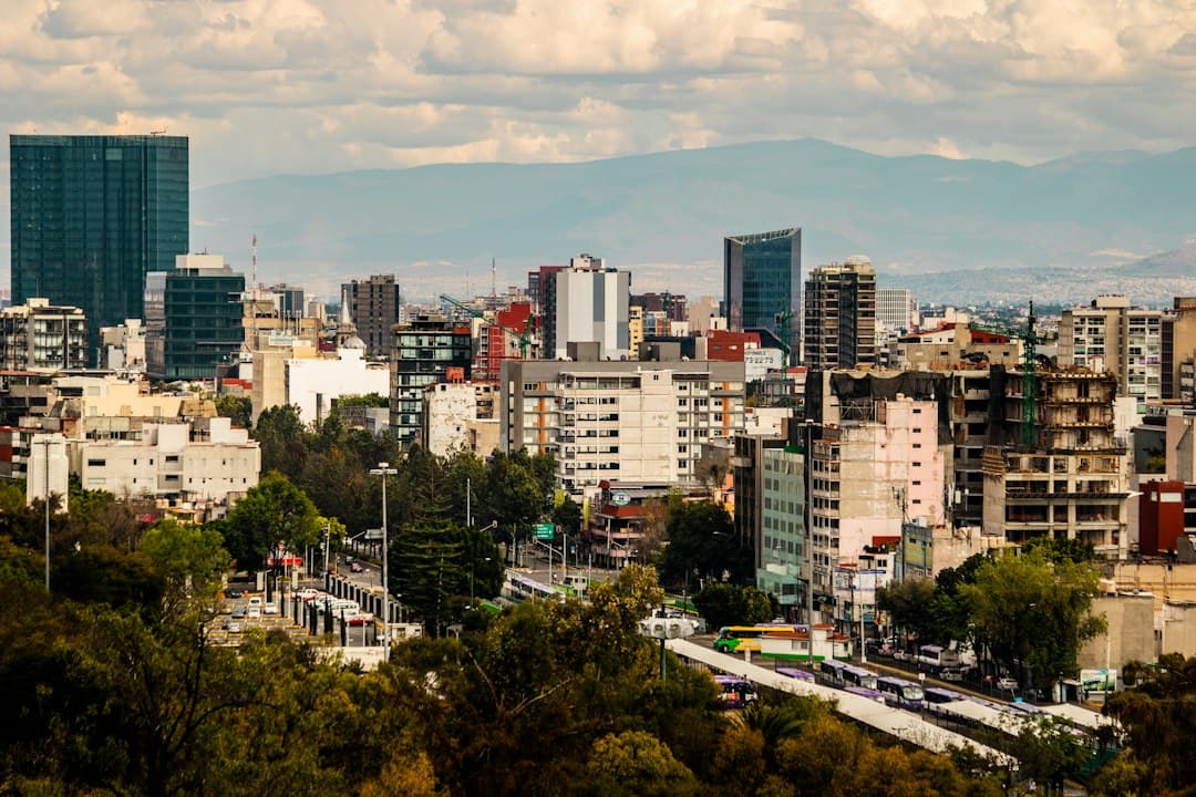 La economía mexicana perfila un crecimiento anual de 2.5% en agosto, según estimación del INEGI (imagen adicional)